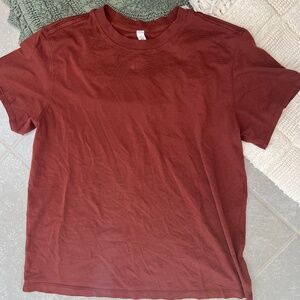 Maroon lululemon top size 6
